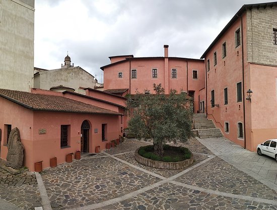 Il museo archeologico delle CLARISSE OZIERI MUSEO "LE CLARISSE" - OZIERI
