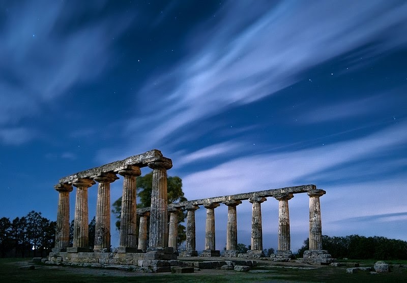 Tempio di Hera (Tavole Palatine) Giuseppe Flace - Scatto notturno delle Tavole Palatine
