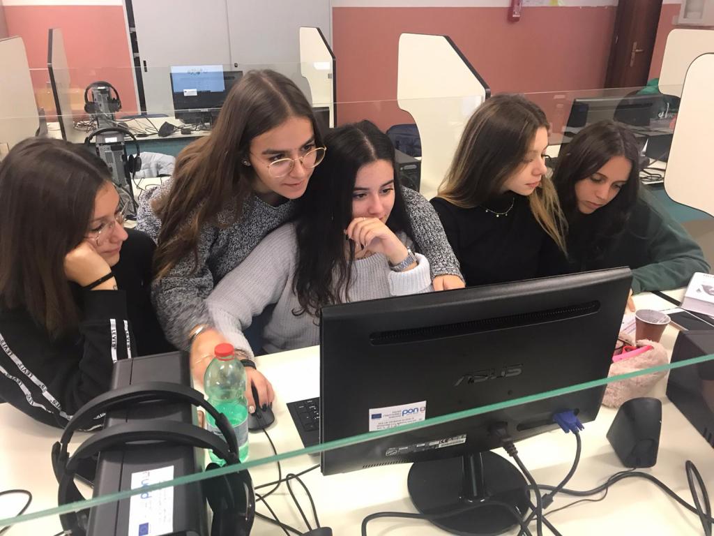 A lavoro A lavoro