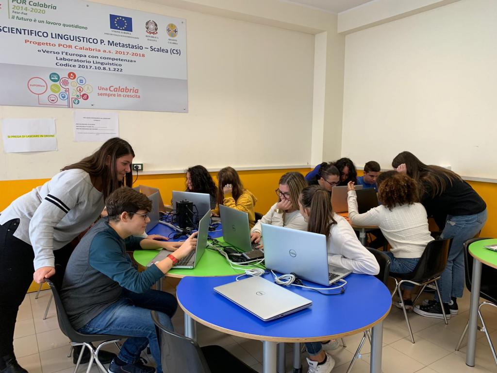 Ark Zone Team a lavoro Ark Zone Team