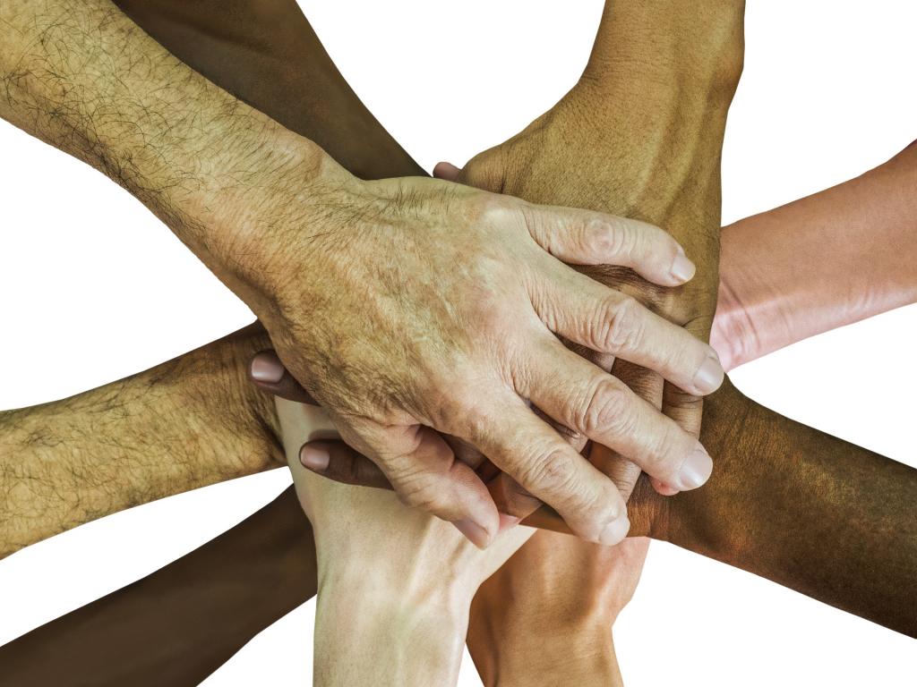 Uguaglianza Integrazione Partecipazione Lavoro Rete di aiuti per l'inclusione sociale di persone svantaggiate