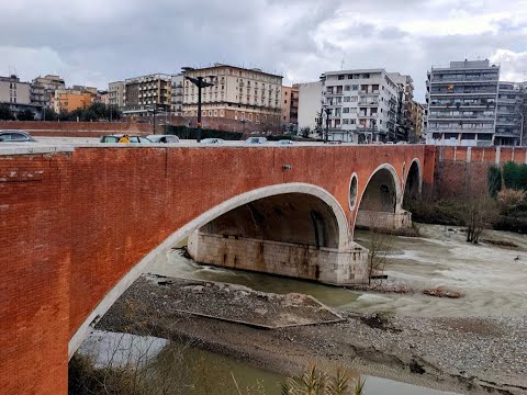 LE IMMAGINI DEL PONTE COM’ERA COM’E’ COME VORREMMO CHE DIVENTASSE,  FANNO DA CORNICE ALLE INTERVISTE  A CLEMENTE MASTELLA, SINDACO  DI BENEVENTO, GENNARO SANTAMARIA, DIRIGENTE  DEL COMUNE, ALFREDO MARTIGNETTI ASSESSORE, MICHELE BUONOMO LEGAMBIENTE.